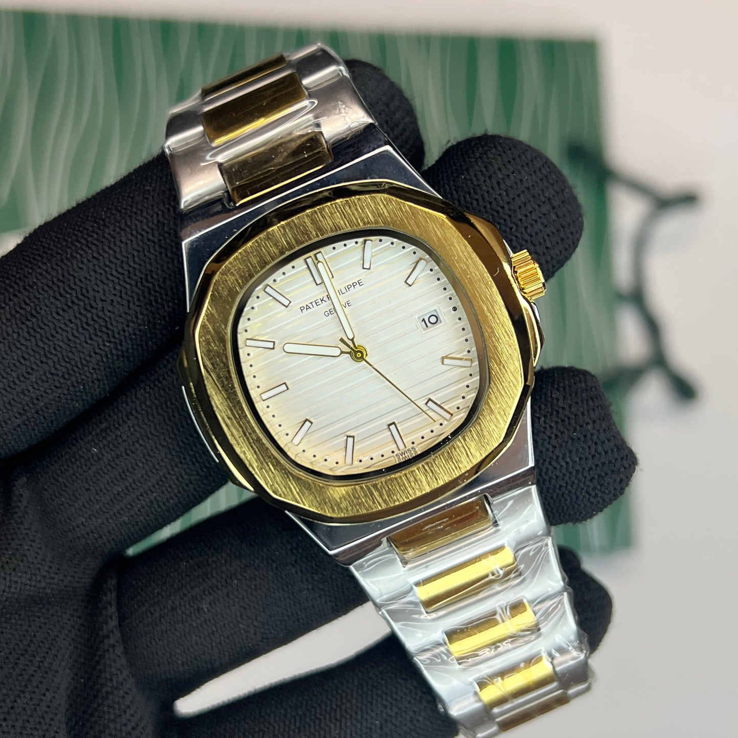 Patek Phillipe - Nautilus