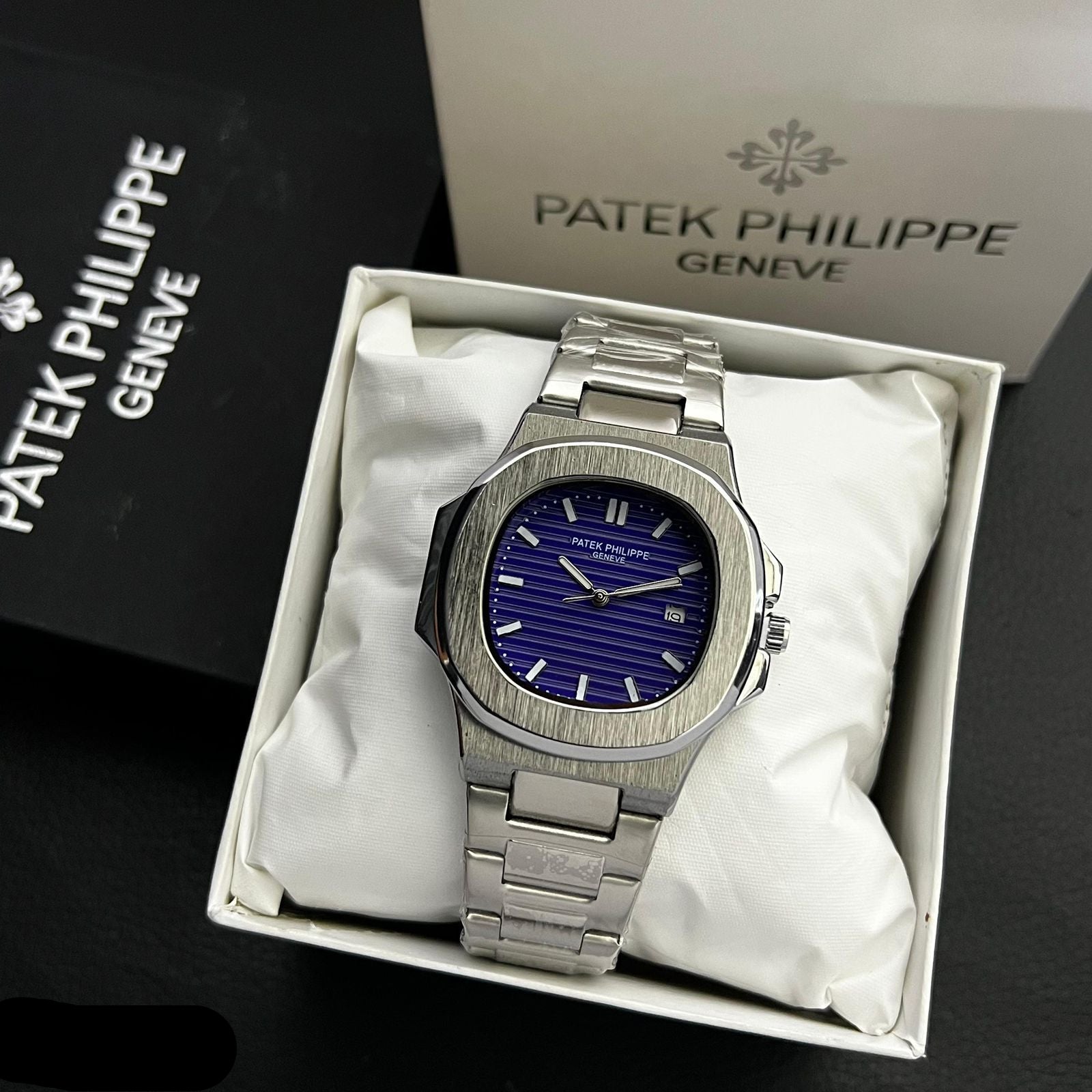 Patek Phillippe Nautilus - Classic