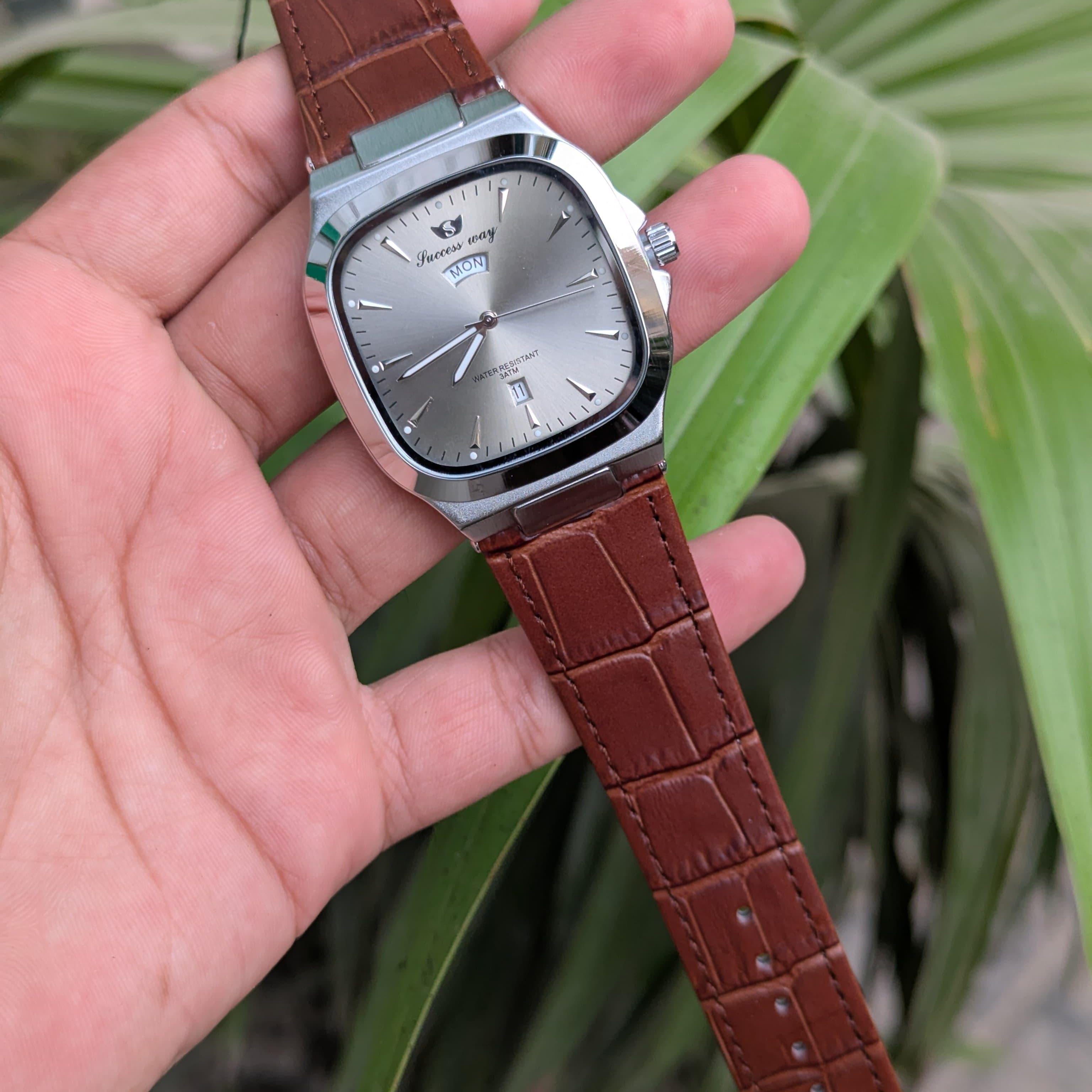 Success way Day -Date Leather